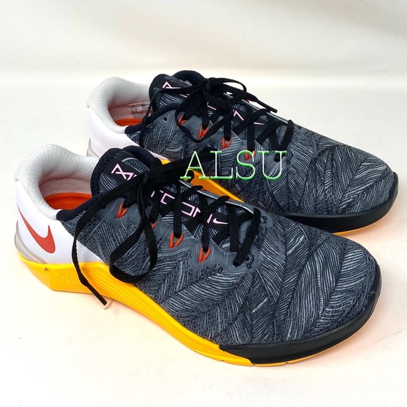 Nike Metcon 5 Black Yellow Women’s Sneakers - Picture 2 of 8
